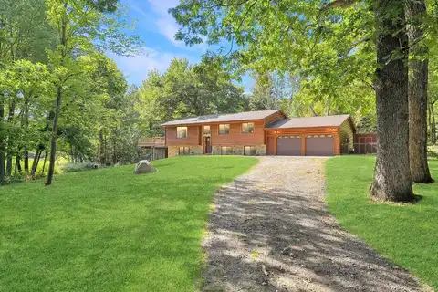323Rd, CAMBRIDGE, MN 55008
