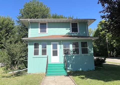 Main, CLINTONVILLE, WI 54929