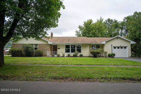 Robin, BLOOMSBURG, PA 17815