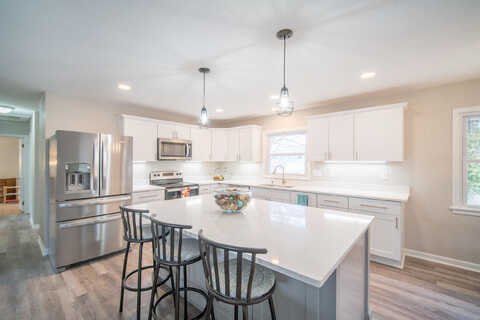 Cedar Creek, GRAFTON, WI 53024