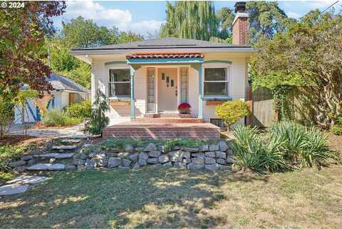 Taylors Ferry, PORTLAND, OR 97219