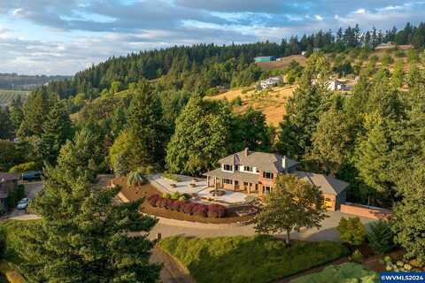 Lauren, NEWBERG, OR 97132