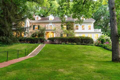 Oak, MADISON, WI 53705