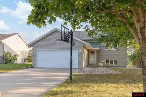 Pebble Creek, MANKATO, MN 56001
