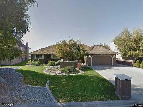 Naples, MOSES LAKE, WA 98837