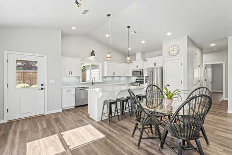 Cooke, GRANTS PASS, OR 97526