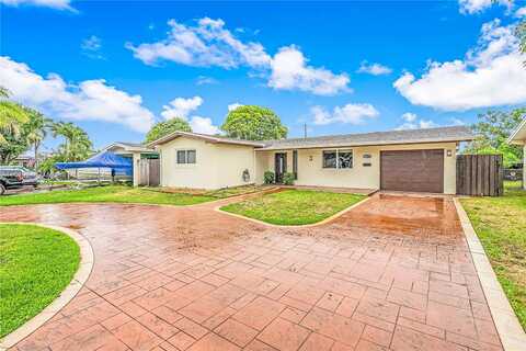 11Th, PEMBROKE PINES, FL 33024