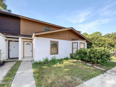 Jana, JACKSONVILLE, FL 32210
