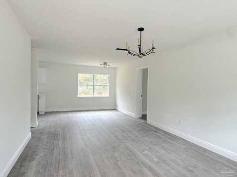 Hampton, PENSACOLA, FL 32505