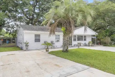 Kimberly, PENSACOLA, FL 32526