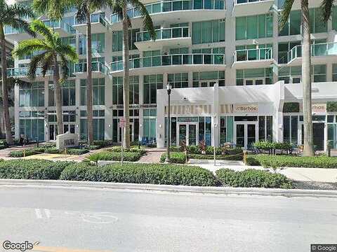 5Th, MIAMI, FL 33131