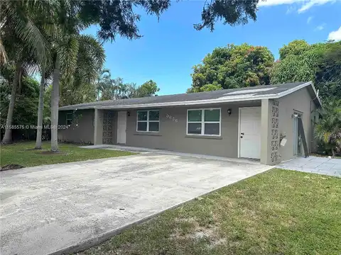 Beverly, LAKE WORTH, FL 33461