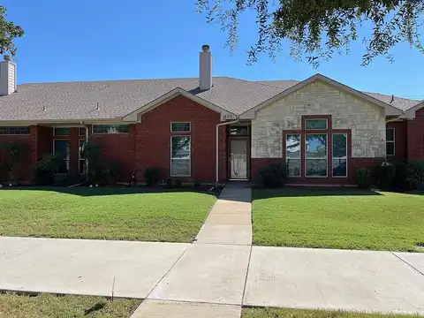 Poinsettia, DENTON, TX 76208