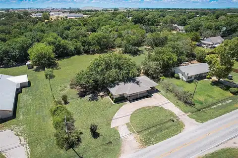 Maginnis, CHICO, TX 76431