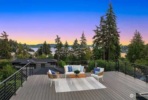 1St, BELLEVUE, WA 98004