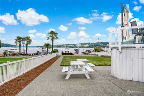 113Th, SEATTLE, WA 98178