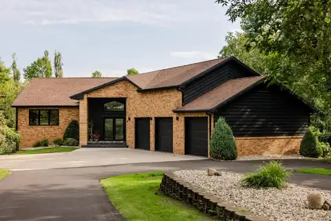 Shore, DETROIT LAKES, MN 56501