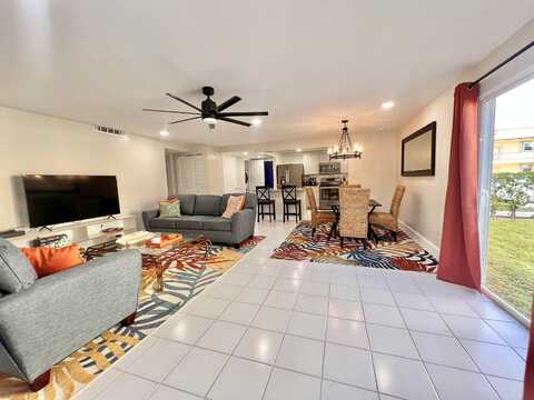 N Dixie Hwy, Lantana, FL 33462