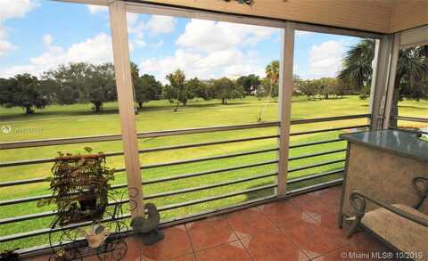 Oaks Ln, Pompano Beach, FL 33069