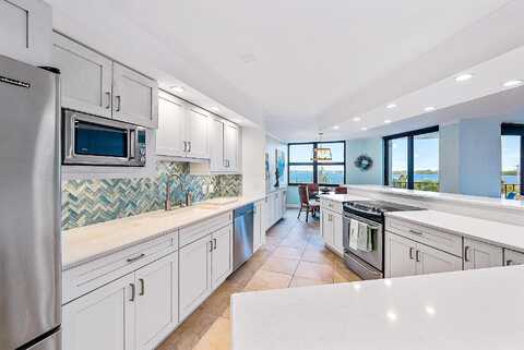N Ocean Dr, Riviera Beach, FL 33404