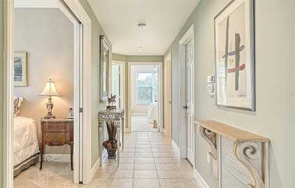 N Point Rd, Osprey, FL 34229