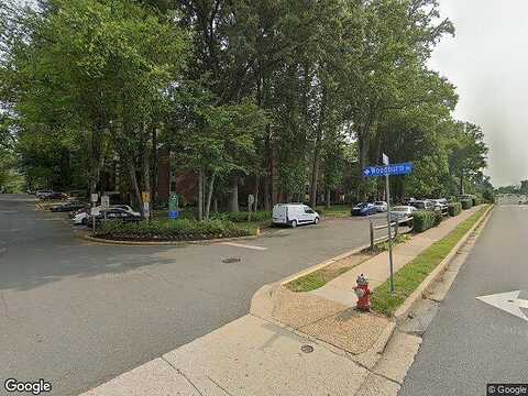 Woodburn Rd, Annandale, VA 22003
