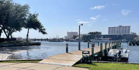 E Beach Dr, Panama City, FL 32401
