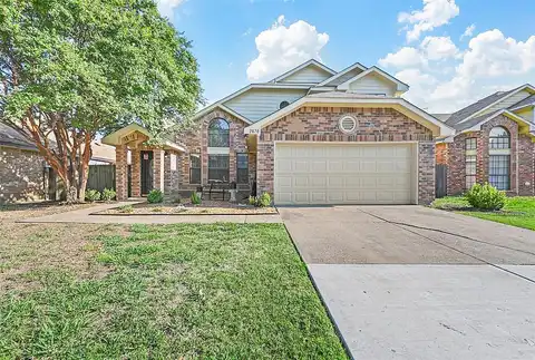 Fenwick, GRAND PRAIRIE, TX 75052