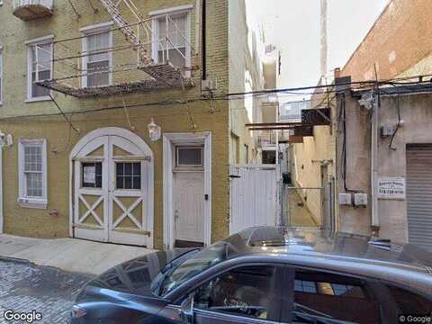 N Bread St, Philadelphia, PA 19106