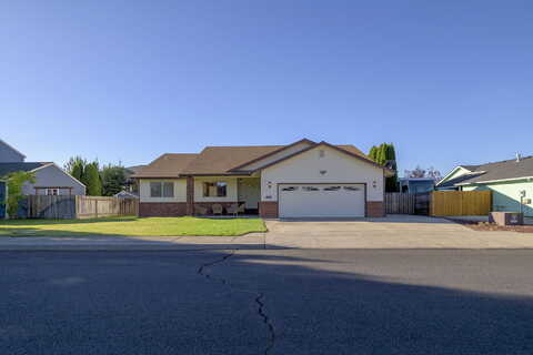 Greenwood, REDMOND, OR 97756