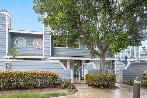 Queensport, HUNTINGTON BEACH, CA 92646