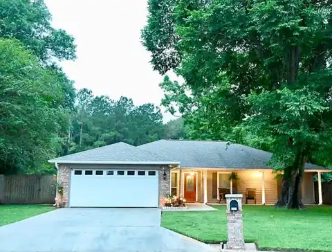 Larch, BEAUMONT, TX 77713