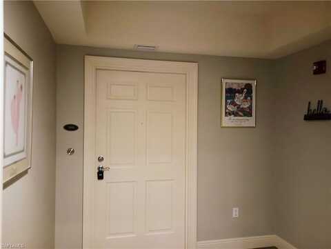 Borghese Ln, Naples, FL 34114