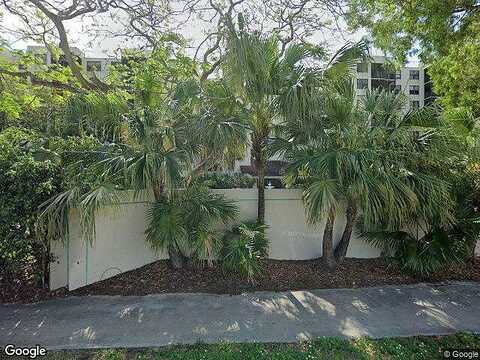 Lake Emerald Dr, Oakland Park, FL 33309