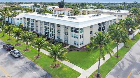 3Rd St S, Naples, FL 34102