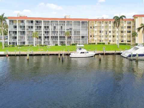 Paradise Harbour Blvd, North Palm Beach, FL 33408