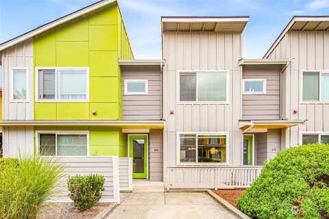 96Th, SEATTLE, WA 98106