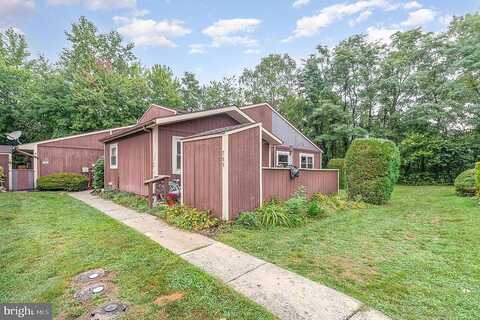 Lee, ENOLA, PA 17025