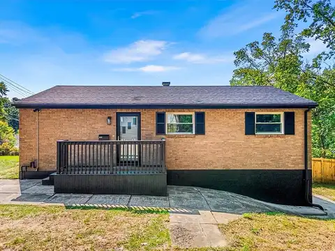 Elm, BETHEL PARK, PA 15102