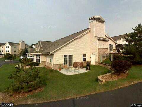 Kristin, BROOKFIELD, WI 53045