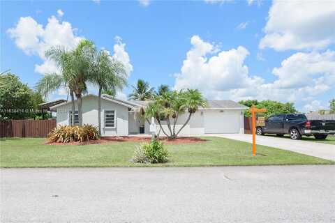 158Th, HOMESTEAD, FL 33033