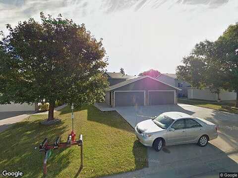 26Th Street, MOORHEAD, MN 56560