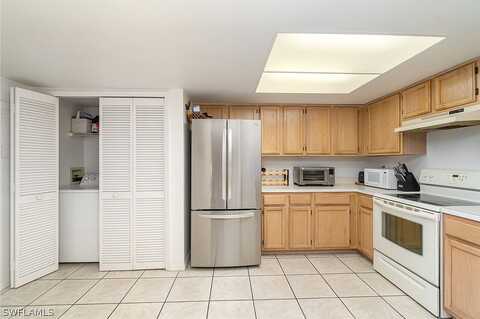 Windsor Gardens Ln, Fort Myers, FL 33919