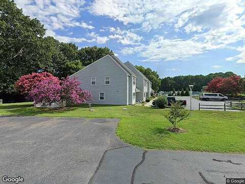 Sunset Dr, Hayes, VA 23072