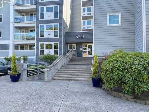 Se Columbia River Dr, Vancouver, WA 98661