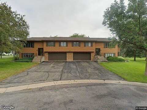 Restless Ct, North Mankato, MN 56003