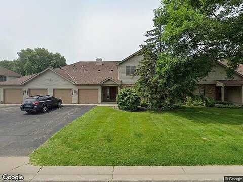 Oakmede Ln, White Bear Tp, MN 55110
