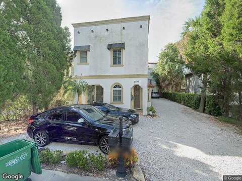W Knights Ave, Tampa, FL 33611