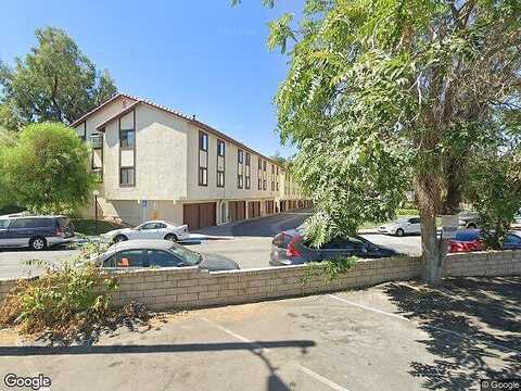 Sarabande Ln, Canyon Country, CA 91387