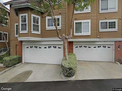 Oxnard St, Woodland Hills, CA 91367